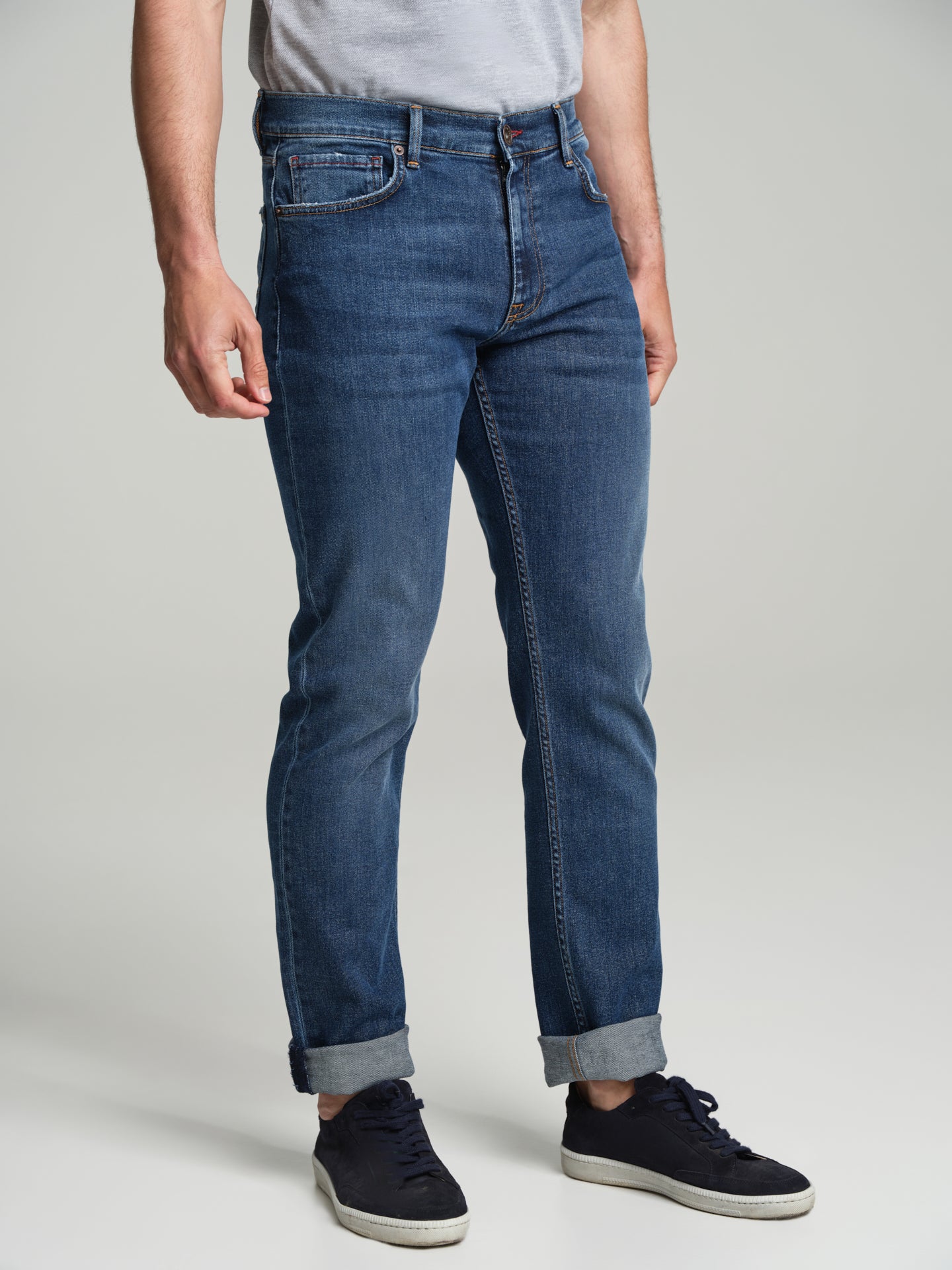 Medium Blue