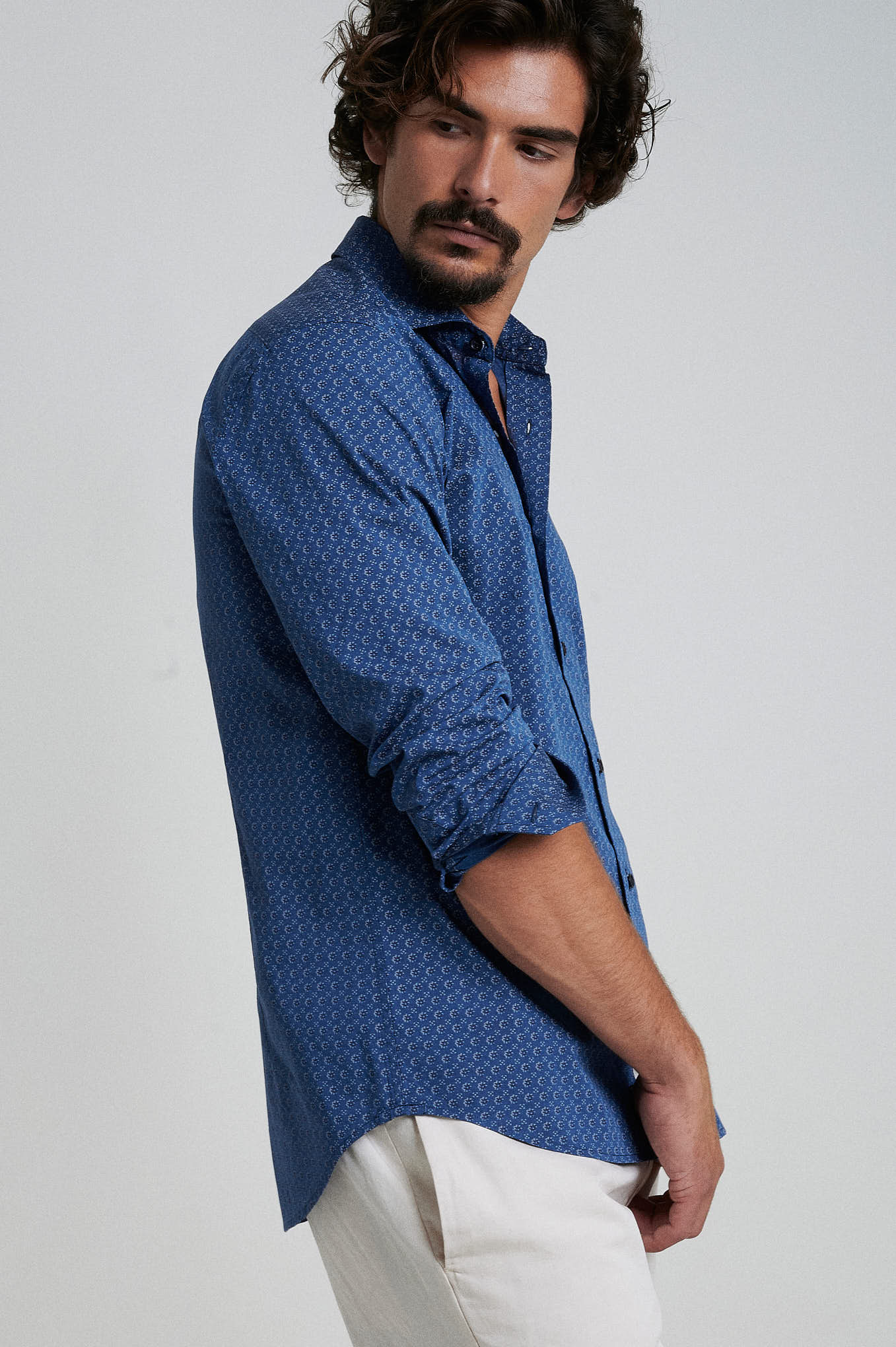 Medium Blue