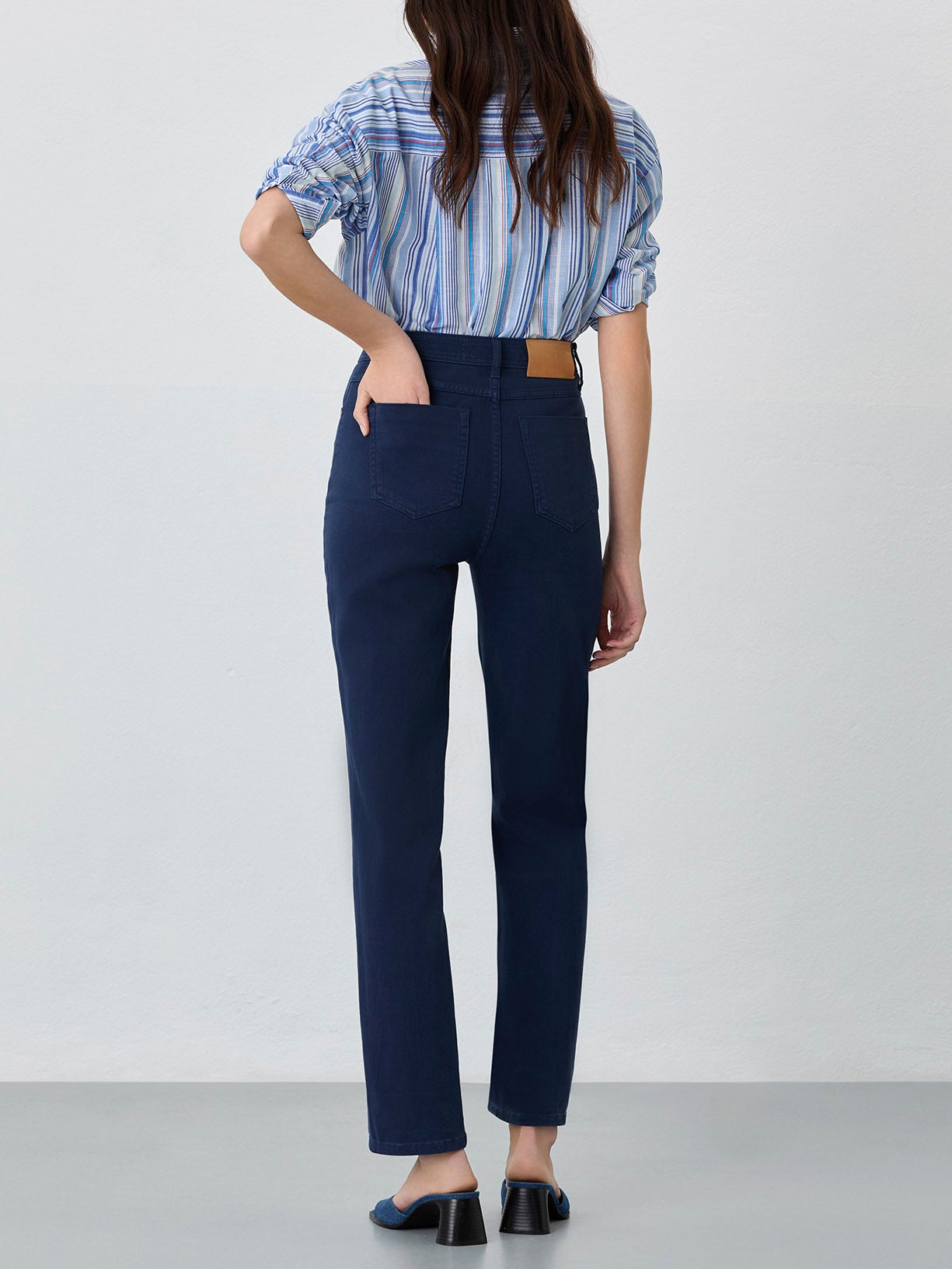 Medium Blue