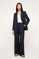 Ecru (AI)