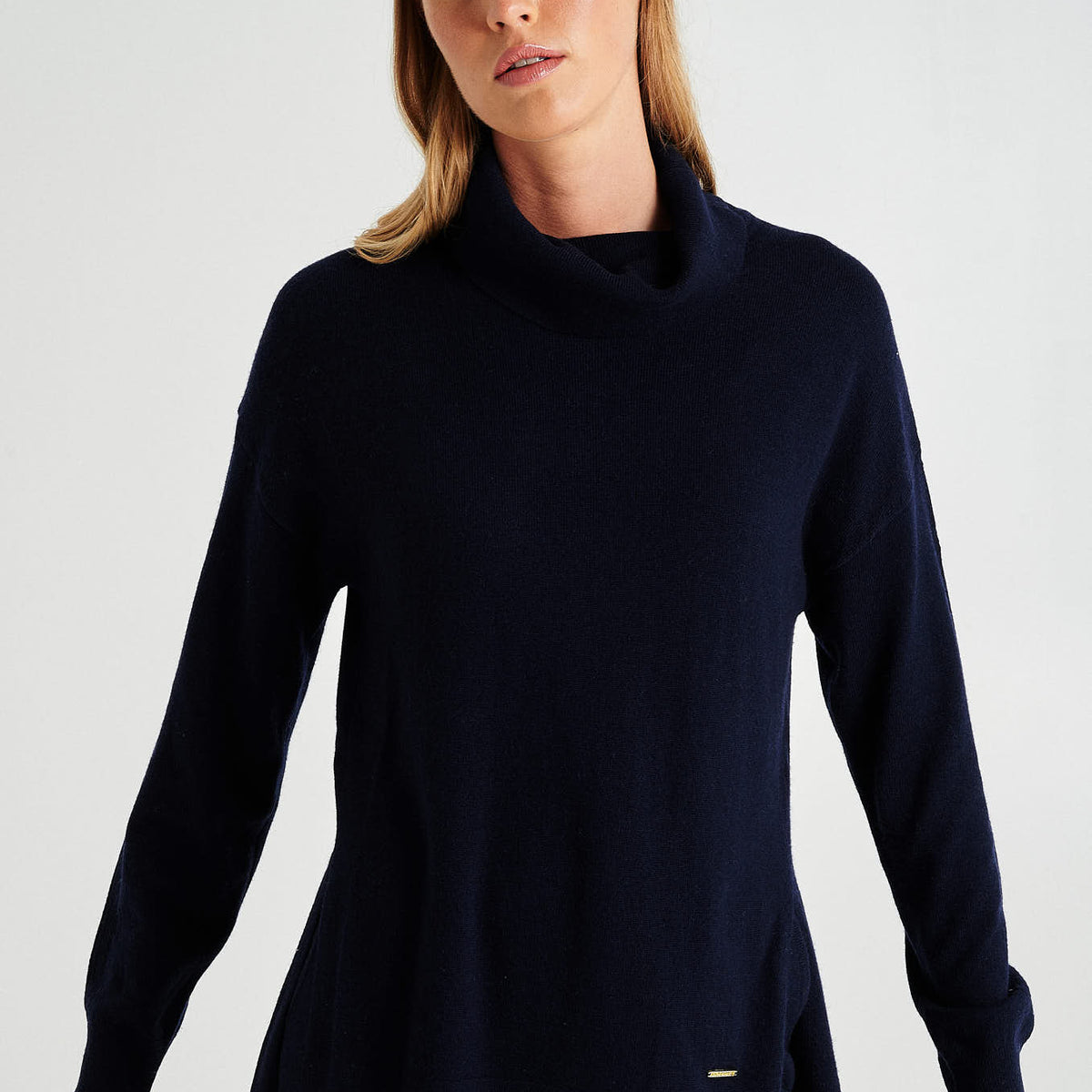 Boxy shape sweater – Sacoor Brothers Singapore