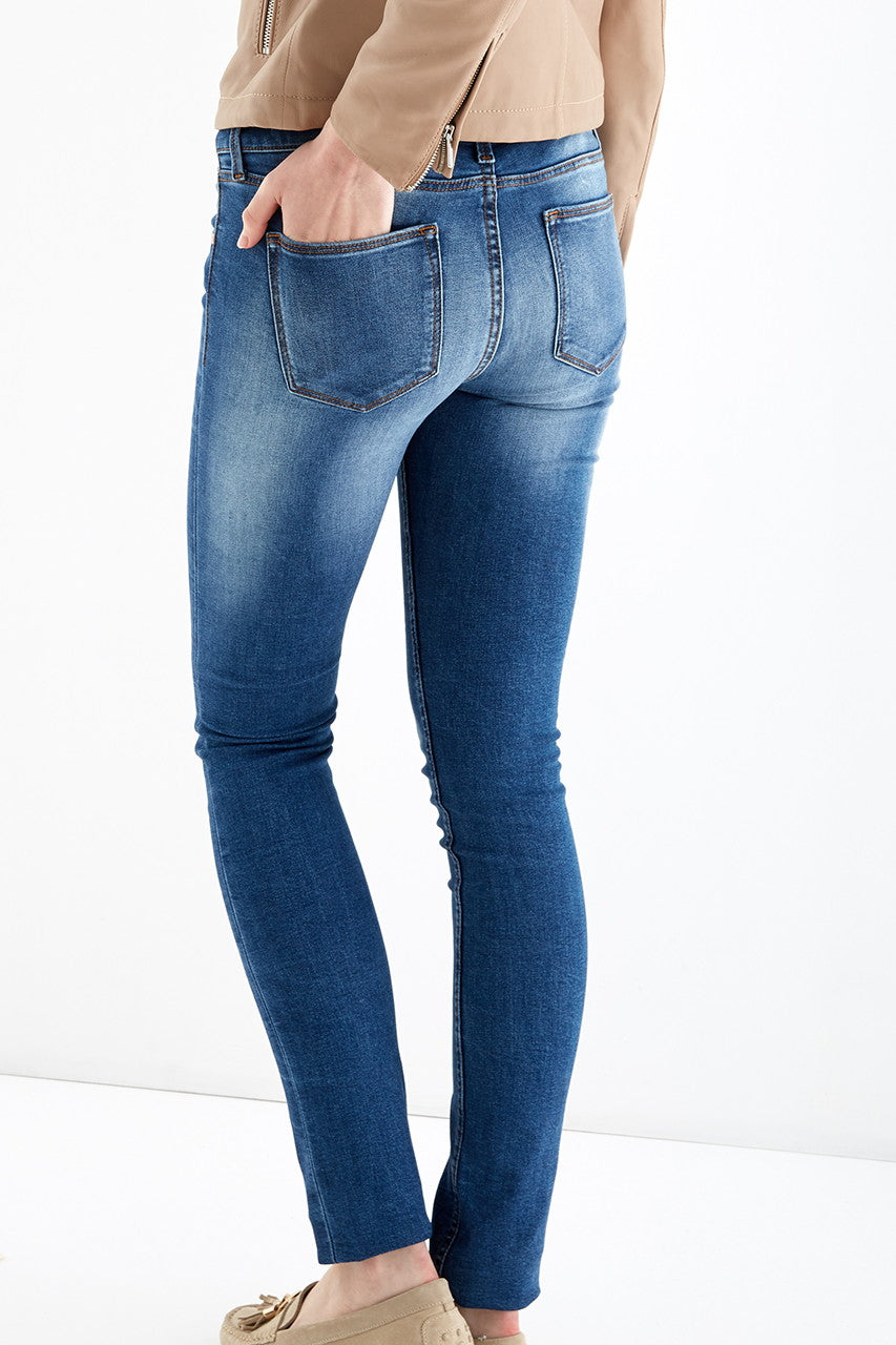 Medium Blue