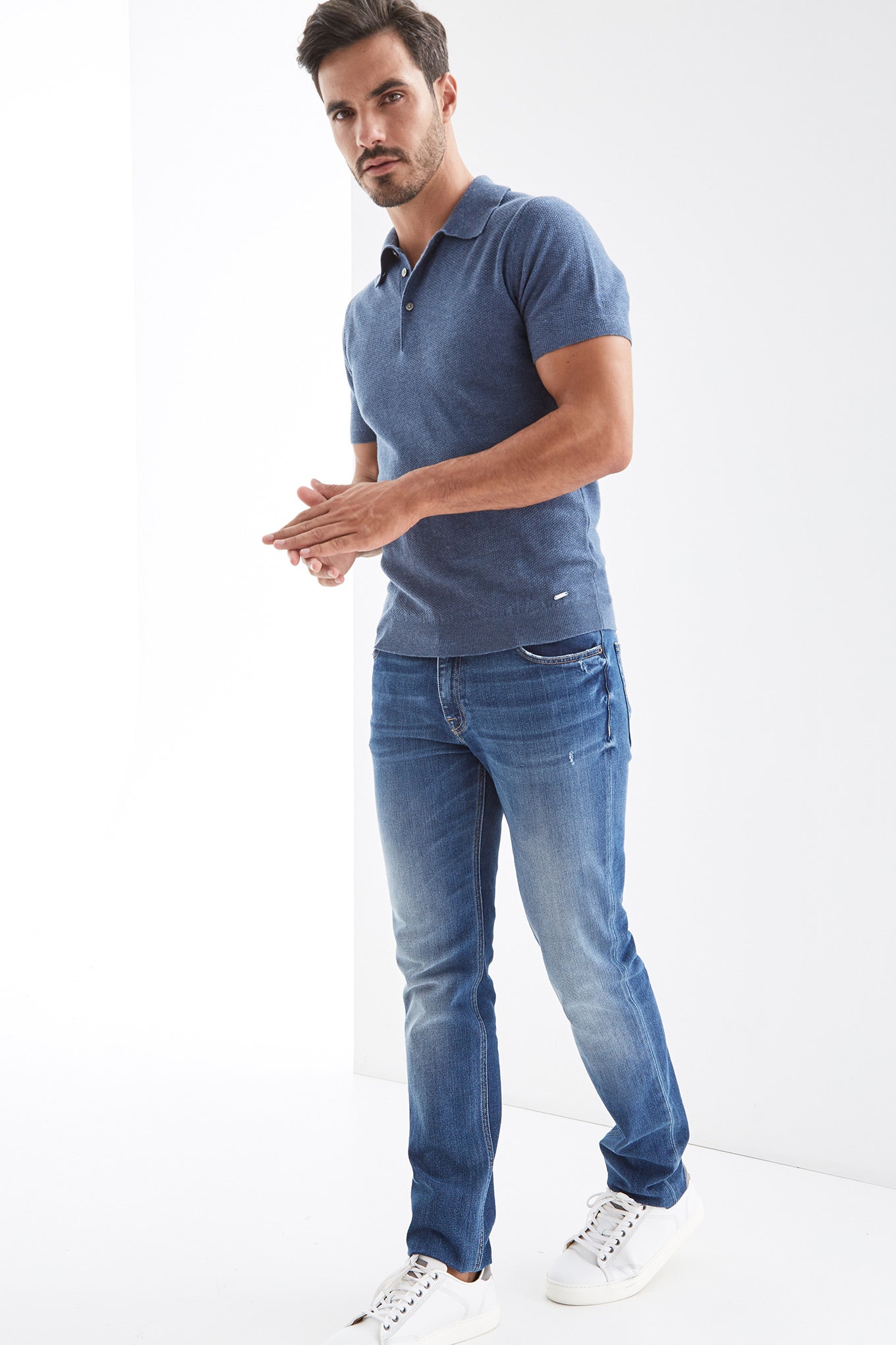 Medium Blue