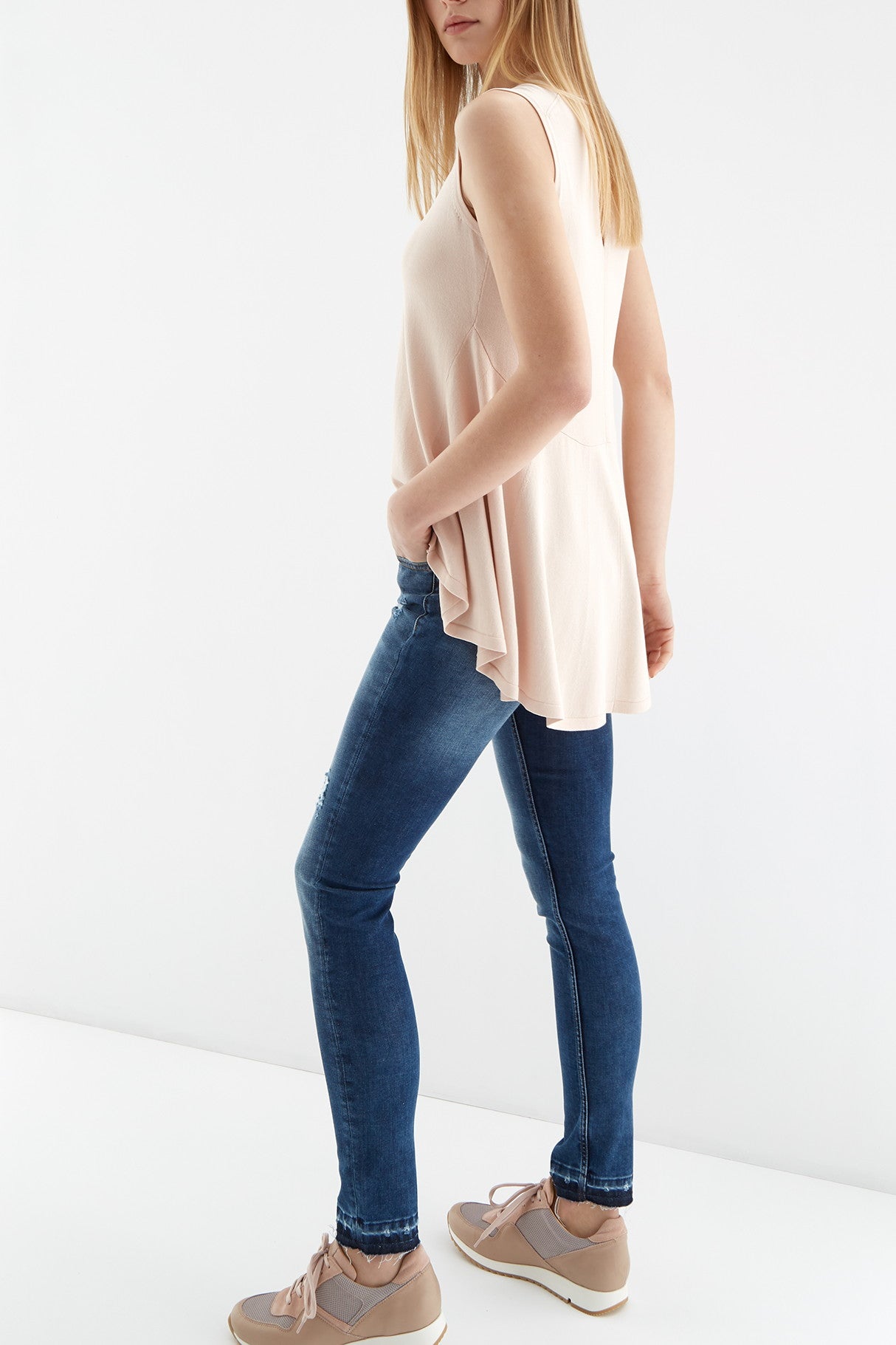 Medium Blue