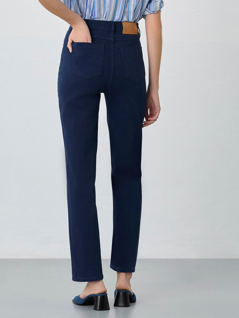 Medium Blue
