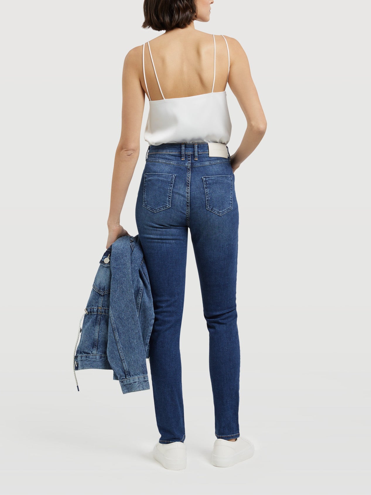 Medium Blue